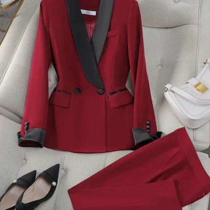 Costum elegant damă